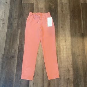 Lululemon On The Fly Woven 7/8 Pant - Size 2 - NWT